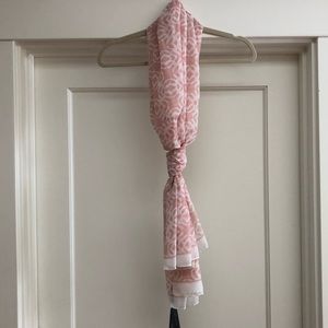 The Limited Pink / White Fashion Scarf
